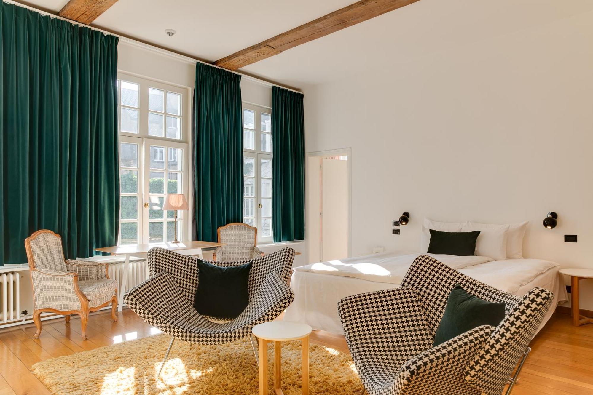 Small Luxury Hotel De Witte Lelie Антверпен Екстер'єр фото